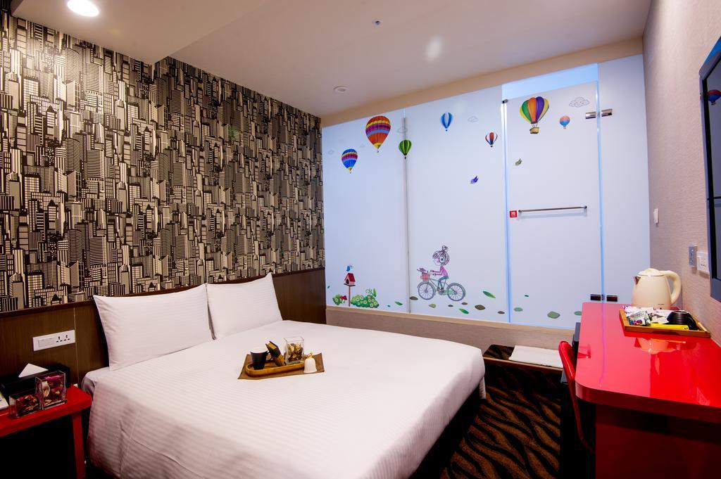 Moshamanla Hotel - Ximen Station Тайпей Екстериор снимка