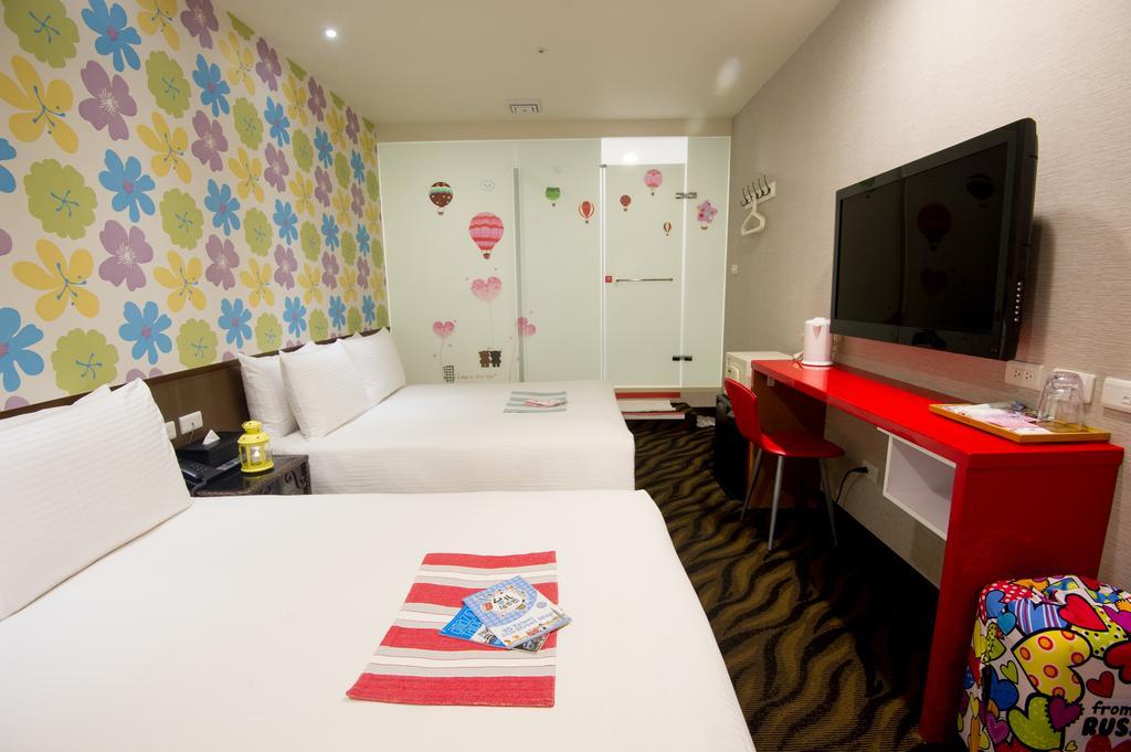 Moshamanla Hotel - Ximen Station Тайпей Екстериор снимка