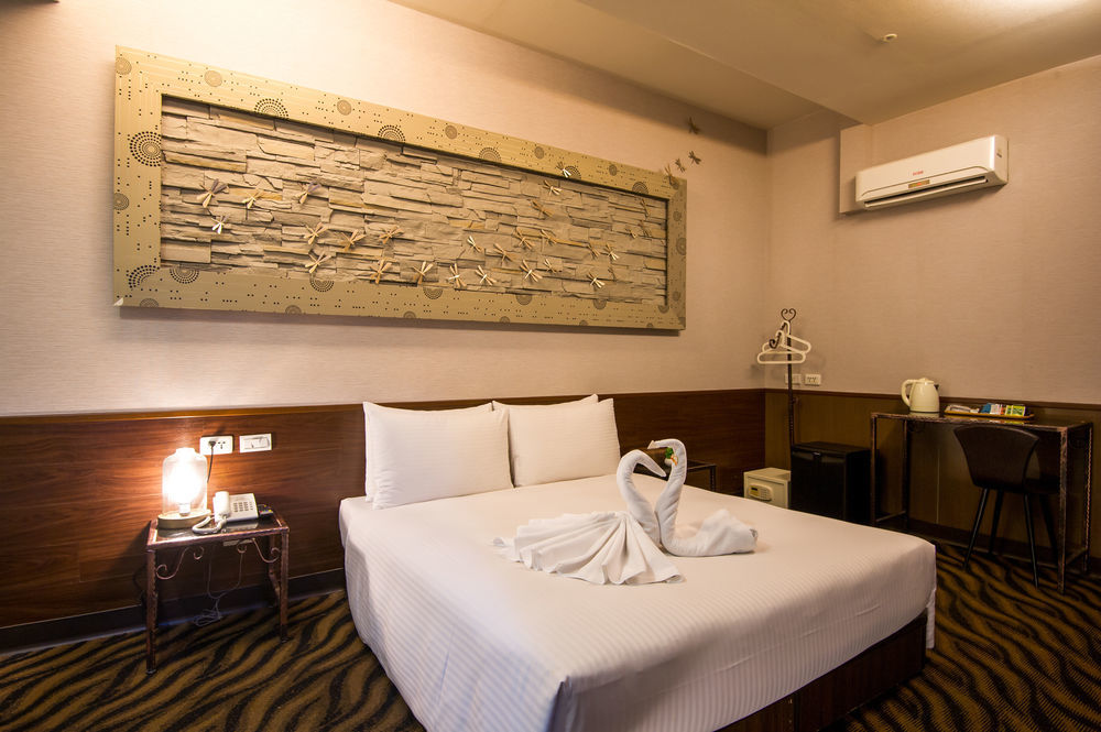 Moshamanla Hotel - Ximen Station Тайпей Екстериор снимка